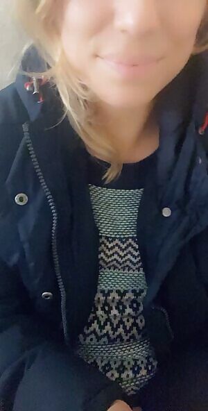 This is a little embarrassing😊 but i was feeling so horny and naughty 🙈34 getting off for you, want to join?