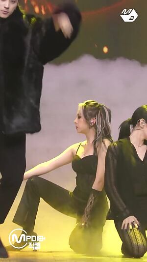 KARD - Jiwoo