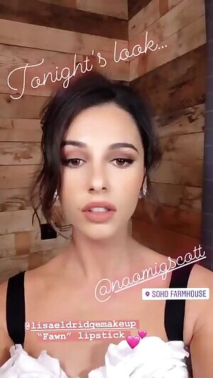 I wanna fuck Naomi Scott’s face so bad