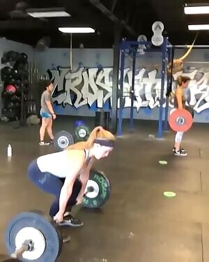 Squat Clean Slomo