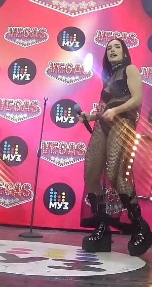 Olga Seryabkina *Heavily cropped*