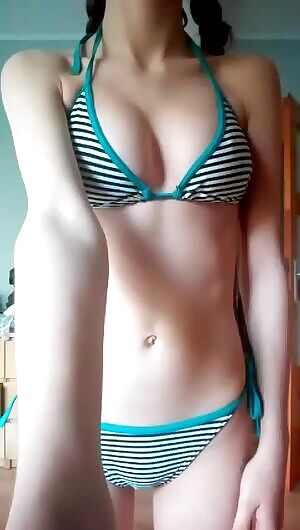 ater the beach you can unwrap me like a gift :3