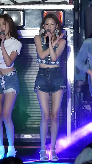 CLC - Yujin