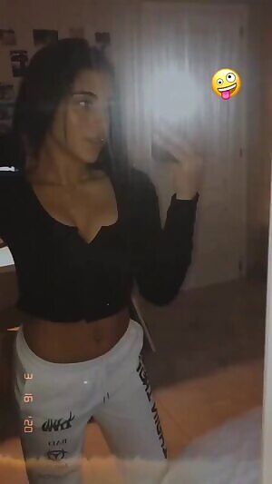 This 19 year old knows she makes guys hard.