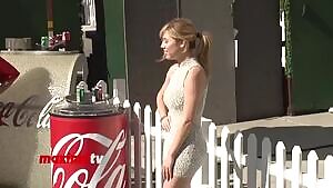 Jennette McCurdy Looking Curvy