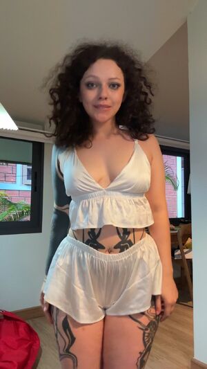 Amateur Nude Strip Striptease