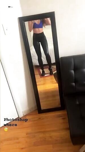 Thirst trap Summer Rae