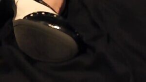 My GF doing her thing in right Skinny Jeans NSFW