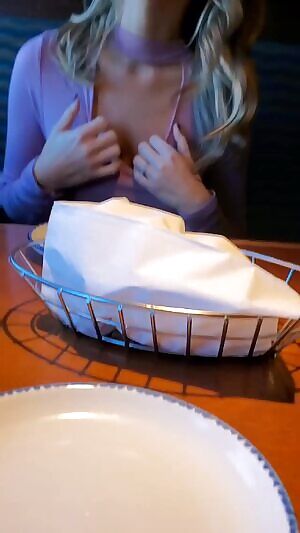 I'm a slut for cheddar bay biscuits 😋