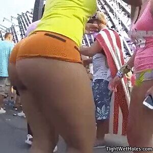 I volunteer as tribute!