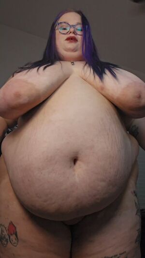 Voluptuous BBW Big Tits SSBBW belly