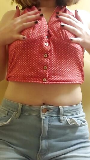 A little un in my school bathroom before finals