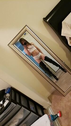 You ready to serve me slave. Kik KACEYD237. Snapchat CDLV23.