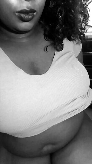 Cum have some fun with me today kik me @ ebonygoddessraven im ready for company