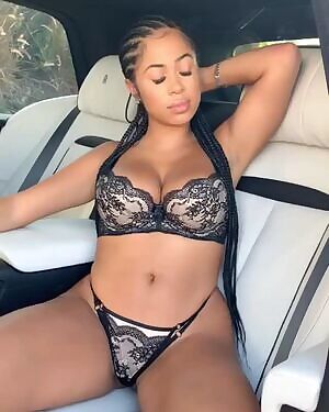 Yasmine Lopez