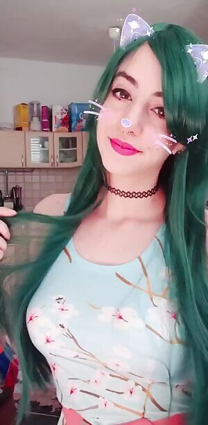 Green little kitten ;3 @ahegao_self