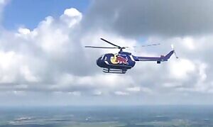 PILOT: Hey Kobe, wanna see me dunk?