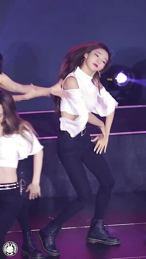 WJSN - Yeoreum Booty