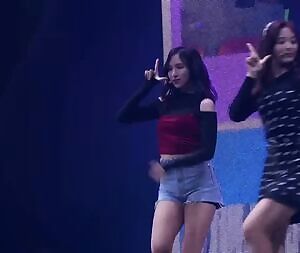 TWICE - Mina