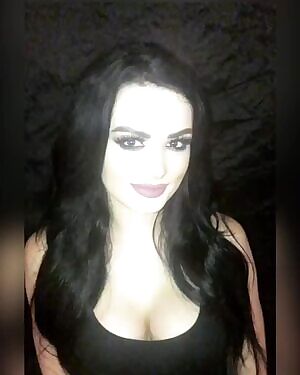 WWE’s Paige shaking her tits