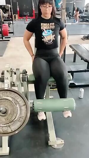 Cosplayer and Bodybuilder Mishamai with leg extensions