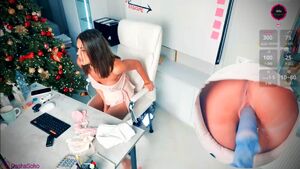 Remote Control Camgirl Chaturbate Fuck Machine