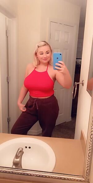 Just chillin around the house. Wanna join?