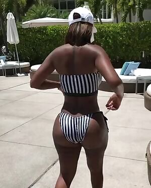 Bright Sunlight, Dark Beauty