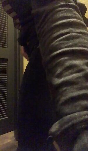 Stripping at Starbucks😘