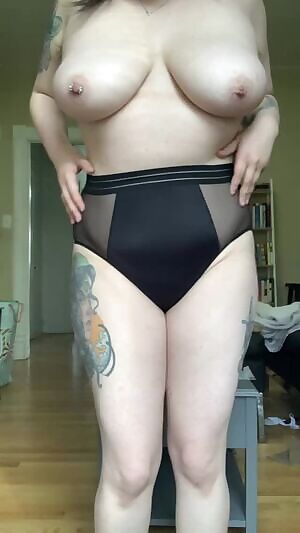 Starting out the new year as i spent the last year: horny