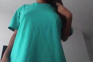 Droppin by to say hi ;)