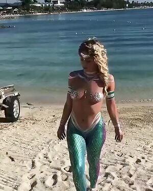 Hot mermaid