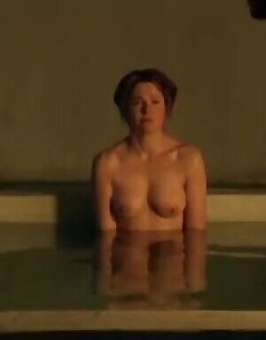 Lucy Lawless in 