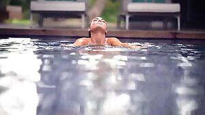 Kate Upton's big wet tits are perfect jerk off material