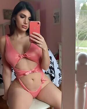 Rosana Hernandez