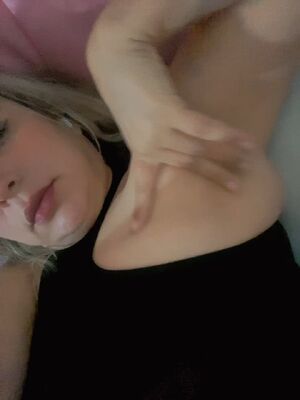 Do you like to smell, look or hold armpits, tell me
