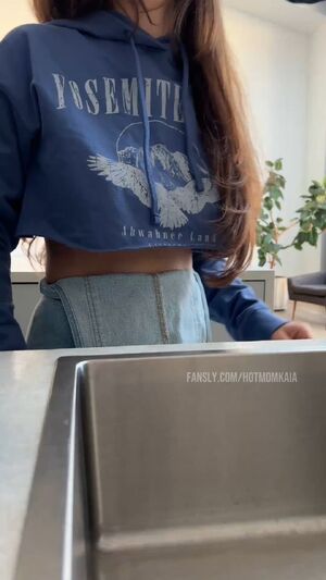 Milfy Melons Amateur Big Nipples Body