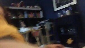 a gif of me shaking my round ass