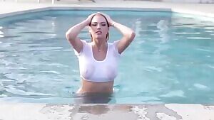 Kate Upton