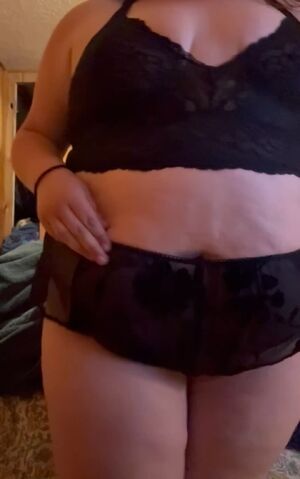 SSBBW Beauties Ass Shaking BBW Brunette