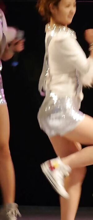 Apink - Bomi's Tight 18 y/o Ass