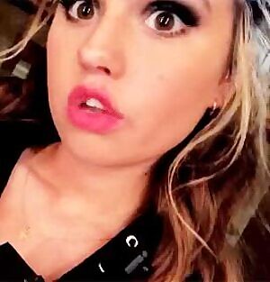 Debby Ryan - Perfect lips