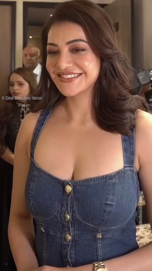 Indian Hotwife Actress Boobs Cleavage Desi