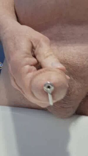 Male Pissing NSFW Piss Solo Sounding