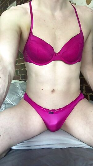 Gonna get railed tonight, make me wet 😘