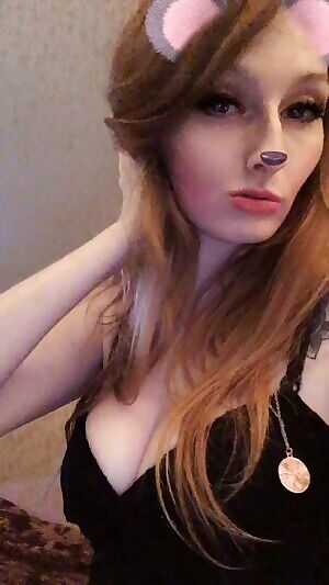 🦊 Hey guys! I'm doing sexy, honest cock s all day and teasing on my free story! Let me tell you what I'd do to your cock 😜