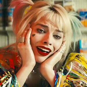 Margot Robbie's reaction when you eat her out and when you shove it in her tight ass