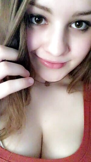 This little virgin just wants to suck your cock. 😋😘 {f18}