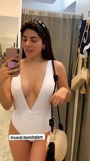Flor Veliz @florivonveliz