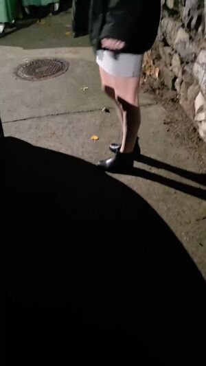 Public Urination Amateur Pee Peeing Redhead